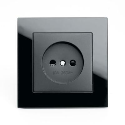 Розетка 2P со шторками Stekker Катрин черный 39512