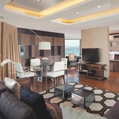 (5 м.) Светодиодная лента Apeyron 8W/m 60LED/m 2835SMD теплый белый 5M 00-120