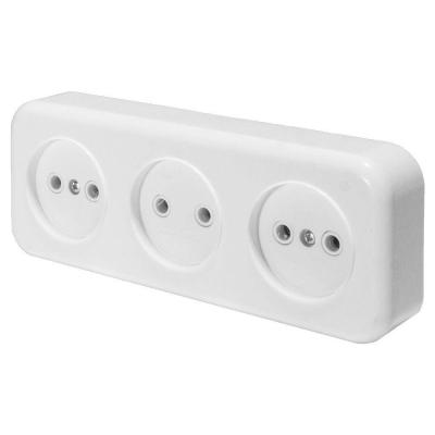 Розетка тройная 2P Stekker Брест белый 39699