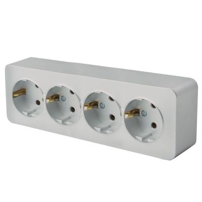 Розетка 4-местная 2P+PE Stekker София серебро 49332