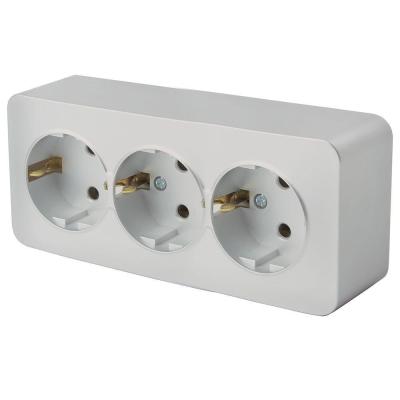 Розетка тройная 2P+PE Stekker София серебро 49330