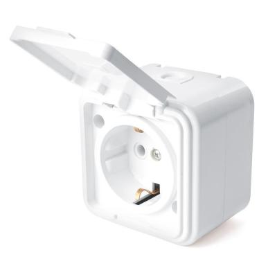 Розетка 2P с крышкой Stekker Брест белый 39691